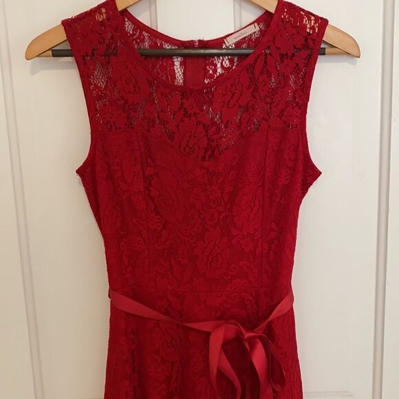 maitai // Lace Dress - Picture 2 of 3